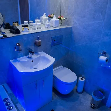 Apartment Aphrodite Suites Leeds