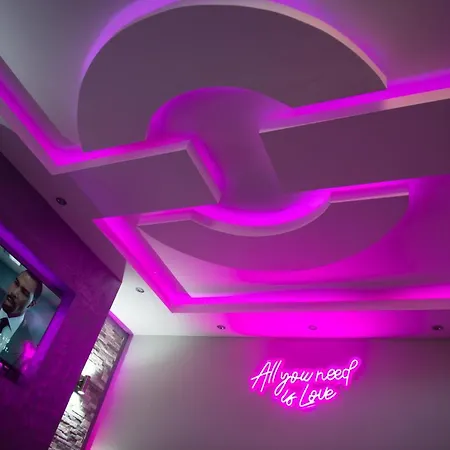 Aphrodite Suites Leeds