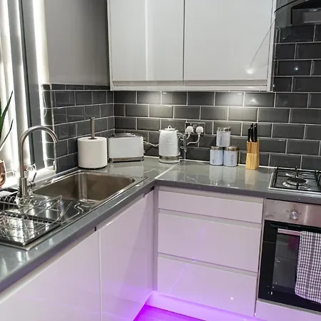 Apartment Aphrodite Suites Leeds *